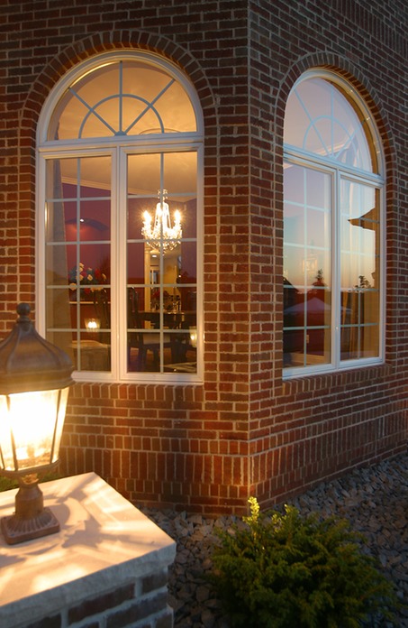 front-twilight2-dining-v